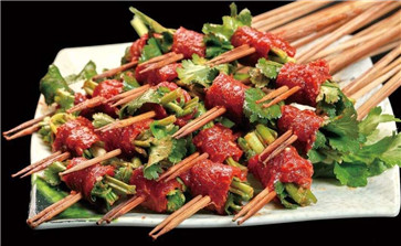 開串串香利潤大概多少